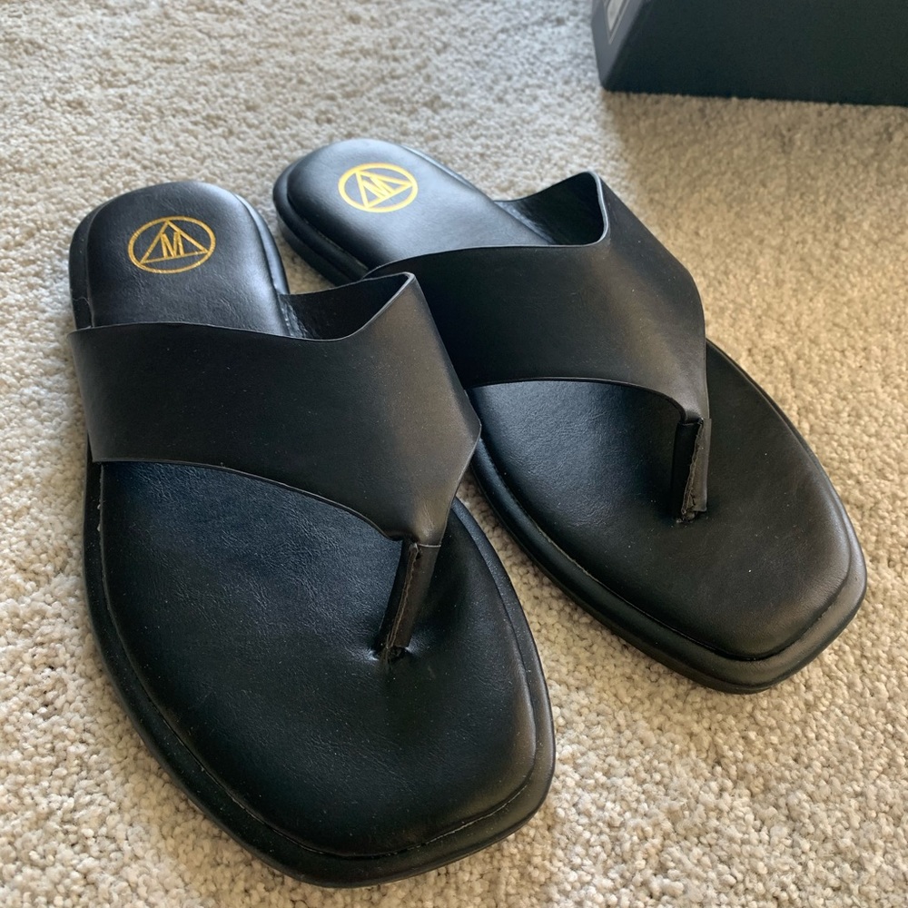 Missguided thong flip flop sandals. Never worn.